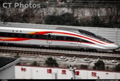 最鲜艳的中国红🇨🇳，来自青岛四方！