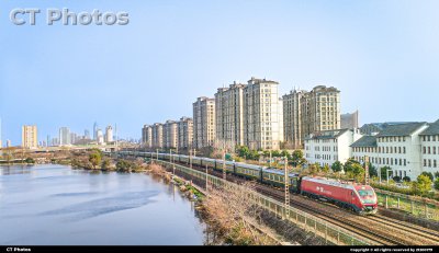 K1220绍兴站发车