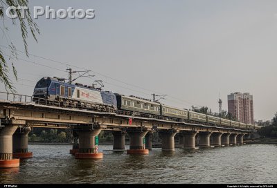 北运河上 旅游专列