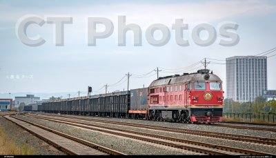 东北亚长旅特色涂装DF4B牵引货车