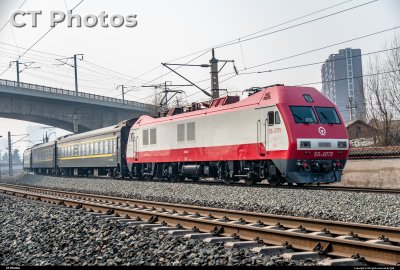 K1383出长春站提速