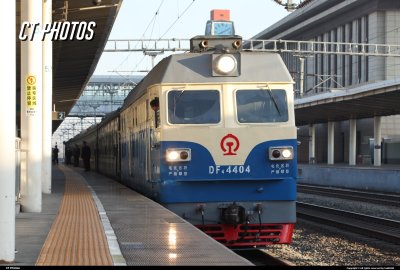 57125