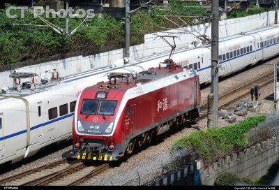 HXD1D-0394与CRH2A-2007交汇