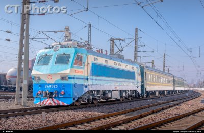 4706洛阳东站3道通过