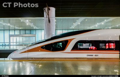 跨国可变轨距动车组首次造访长三角地区