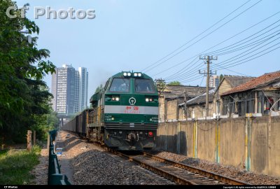 轰鸣于金陵城中
