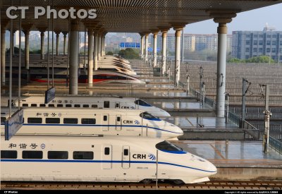 清晨南京南，动车十连发