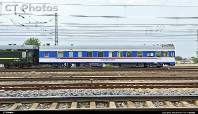 美丽的蓝色身影