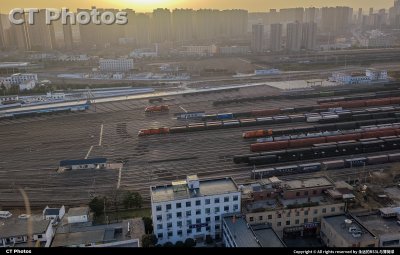 夕阳下的郑州北